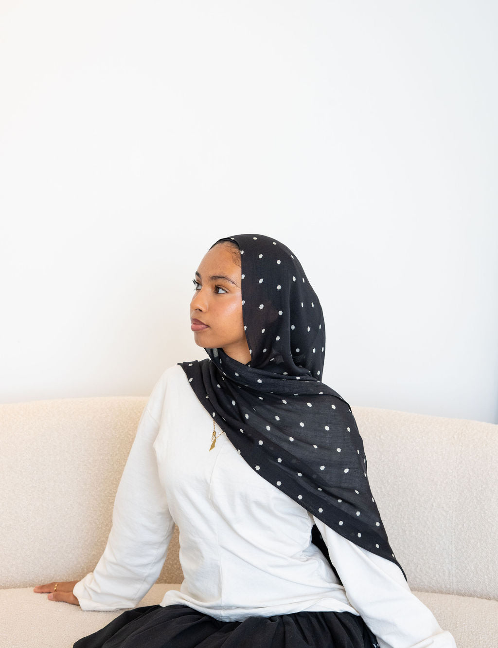 Black-polka-dot.jpg